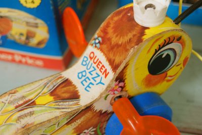 画像3: 箱入り☆Fisher Priceフィッシャープライス　プルトイ☆QUEEN BUZZY BEE