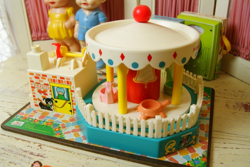 1972年☆Fisher Price/フィッシャープライス☆MERRY-GO-ROUND - Merry Bee