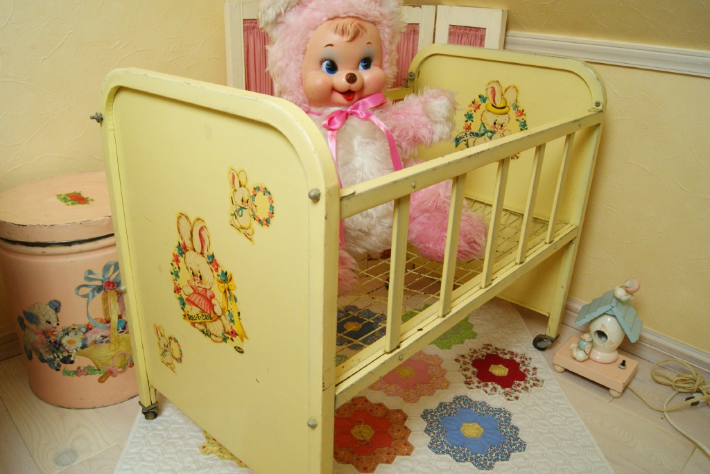 ☆AMSCO ビンテージ ティン製ドールベッド☆DOLL-E-CRIB - Merry Bee